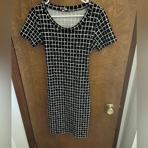 Blk/Wht Dress